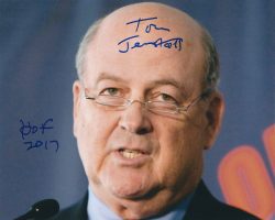 Autographed TOM JERNSTEDT 8X10 NCAA photo