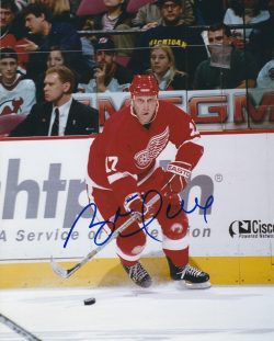 Autographed BRETT HULL 8X10 Detroit Red Wings Photo