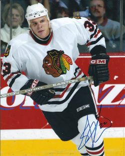 Autographed SHAWN THORNTON 8X10 Chicago Blackhawks Photo