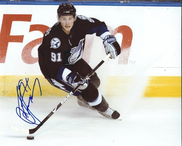 Autographed STEVEN STAMKOS 8x10 Tampa Bay Lightning photo