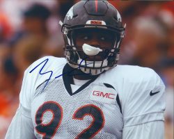 Autographed  ZACH KERR 8X10 Denver Broncos Photo