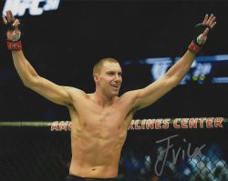 Autographed James Vick  UFC & MMA 8x10 photo with COA
