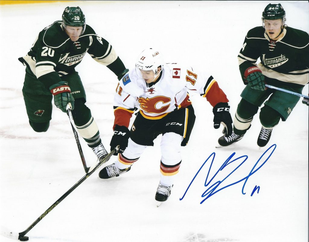 Autographed MIKAEL BACKLUND 8X10 Calgary Flames Photo Main Line