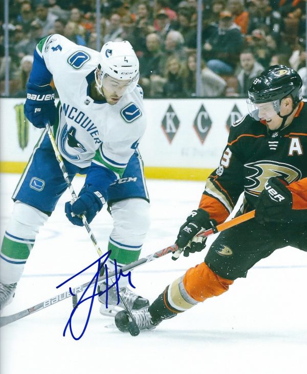 Autographed MICHAEL DEL ZOTTO 8X10 Vancouver Canucks Photos