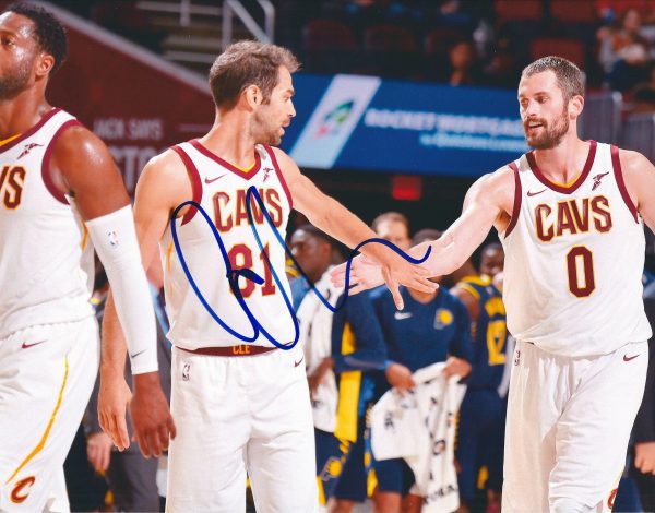 Autographed JOSE CALDERON 8x10 Cleveland Cavaliers photo