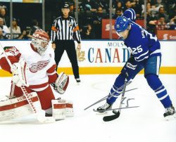 Autographed JAMES VAN RIEMSDYK 8x10 Toronto Maple Leafs  photo