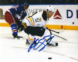 Autographed KYLE OKPOSO 8X10 Buffalo Sabres Photo