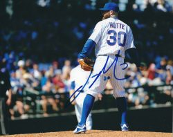 AUTOGRAPHED JASON MOTTE 8X10 Chicago Cubs Photo