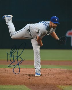 AUTOGRAPHED MIKE BOLSINGER 8x10 Los Angeles Dodgers photo