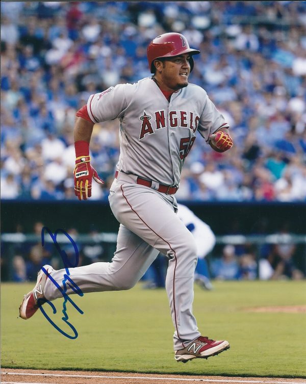 AUTOGRAPHED CARLOS PEREZ 8X10 Los Angeles Angels Photo