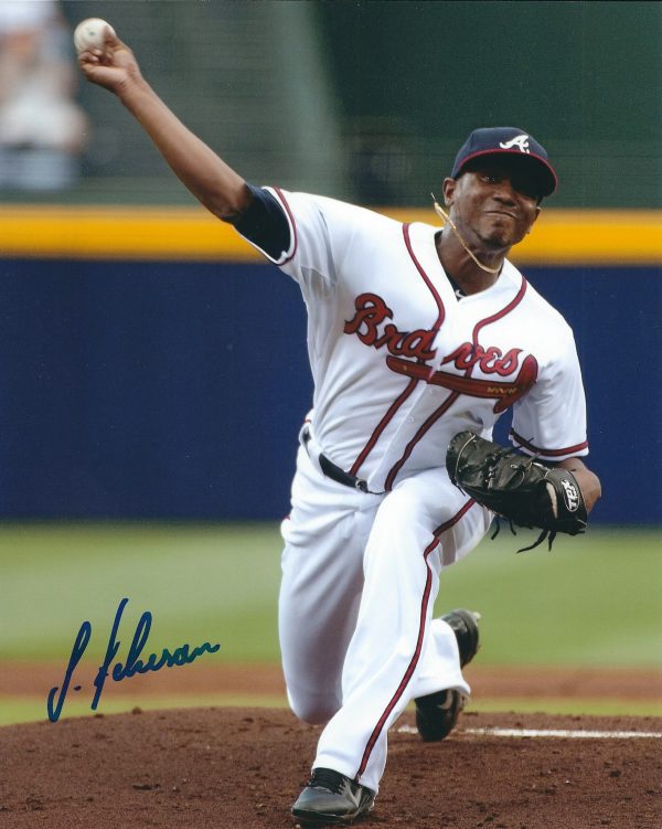 AUTOGRAPHED JULIO TEHERAN 8X10 Atlanta Braves photo
