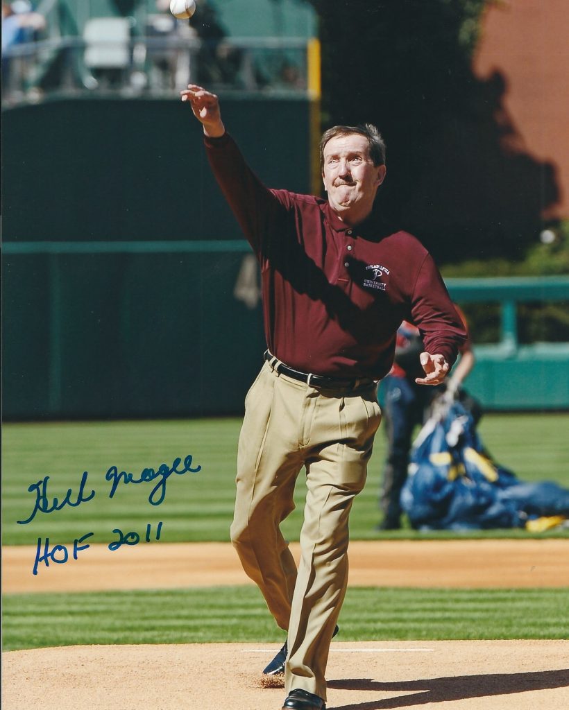 Autographed HERB MAGEE 8X10 HOF photo Main Line Autographs