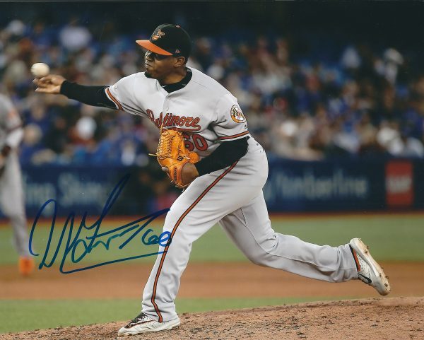 AUTOGRAPHED MYCHAL GIVENS 8X10 Baltimore Orioles Photo