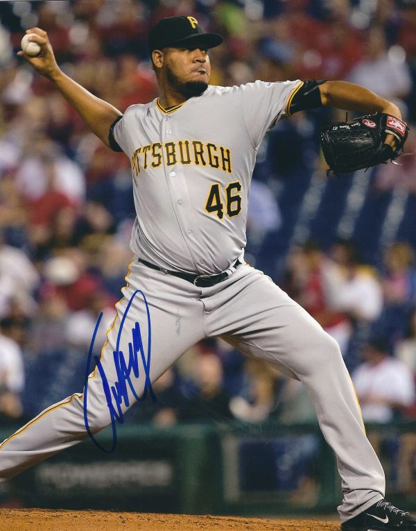 Autographed IVAN NOVA 8X10 Pittsburgh Pirates Photo