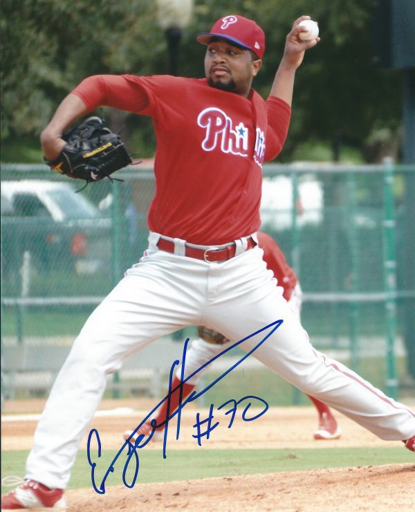 AUTOGRAPHED ELNIERY GARCIA 8X10 Philadelphia Phillies Photo