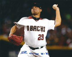 Autographed JORGE DE LA ROSA 8X10 Arizona Diamondbacks Photo