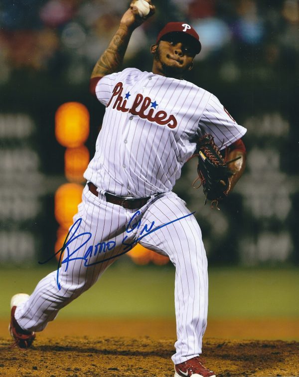 AUTOGRAPHED EDUBRAY RAMOS 8X10 Philadelphia Phillies Photo