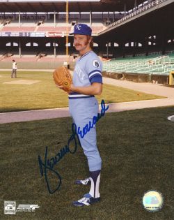 AUTOGRAPHED DENNIS LEONARD 8X10 Kansas City Royals Photo