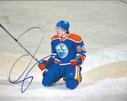 Autographed NAIL YAKUPOV 8X10 EDMONTON OILERS Photo