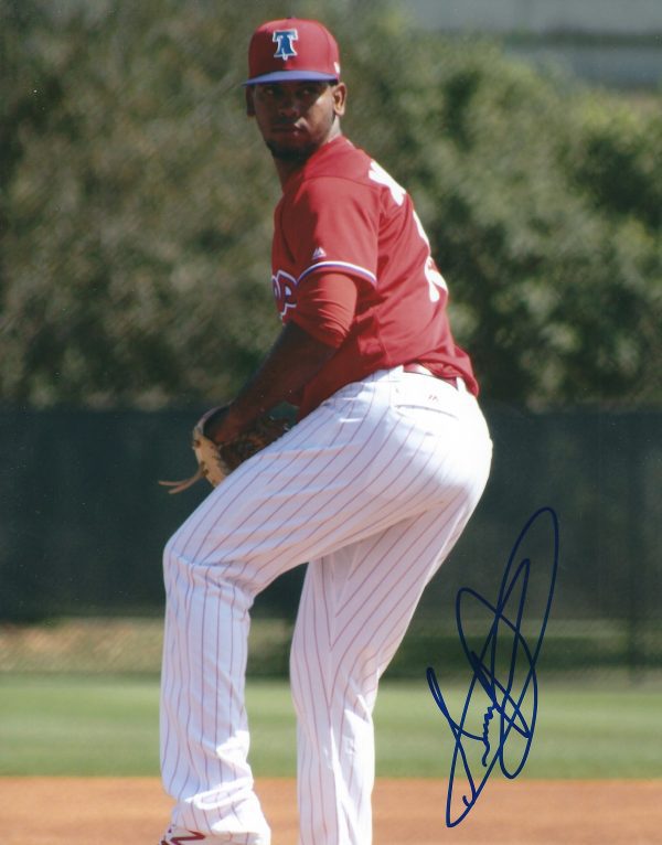 AUTOGRAPHED SERANTHONY DOMINGUEZ 8X10 Philadelphia Phillies Photo