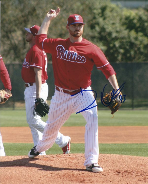 AUTOGRAPHED DREW HUTCHISON 8X10 Philadelphia Phillies Photo