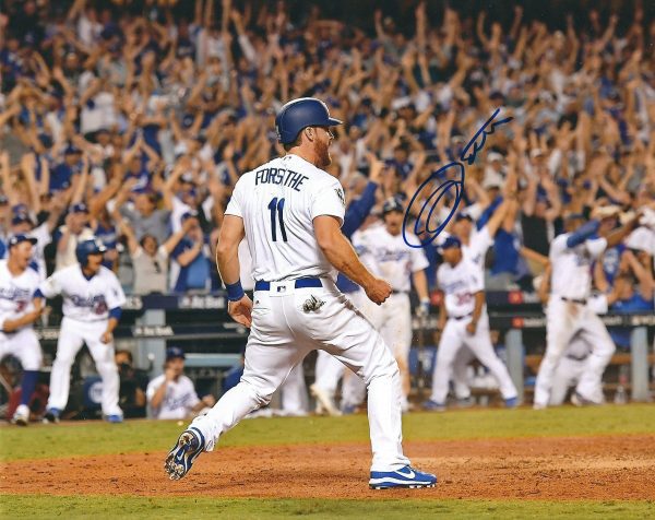 AUTOGRAPHED LOGAN FORSYTHE 8x10 Los Angeles Dodgers photo