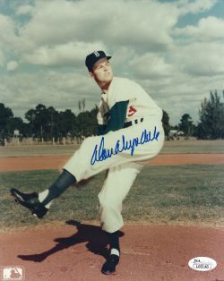 Autographed DON DRYSDALE 8X10 Brooklyn Dodgers photo