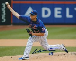 Autographed COREY OSWALT 8X10 New York Mets photo