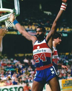 Autographed SPENCER HAYWOOD 8X10 Washington Bullets photo