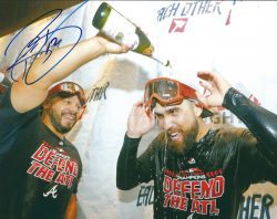 AUTOGRAPHED RENE RIVERA  8X10 Atlanta Braves photo