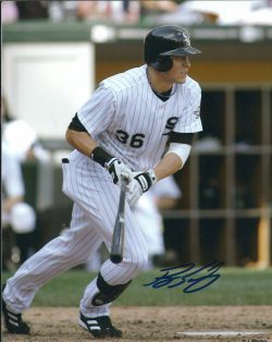 AUTOGRAPHED RYAN SWEENEY  8X10 Chicago White Sox Photo