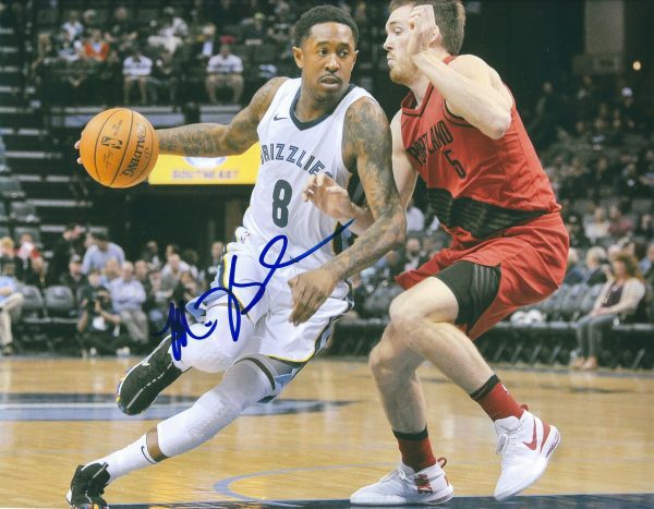 Autographed MARSHON BROOKS 8X10 Grizzlies Photo