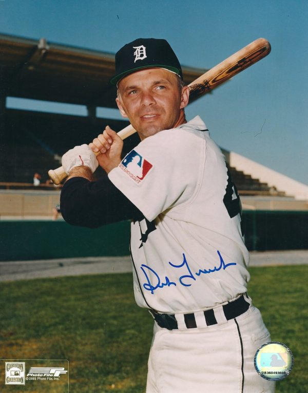 AUTOGRAPHED DICK TRACEWSKI 8X10 Detroit Tigers Photo