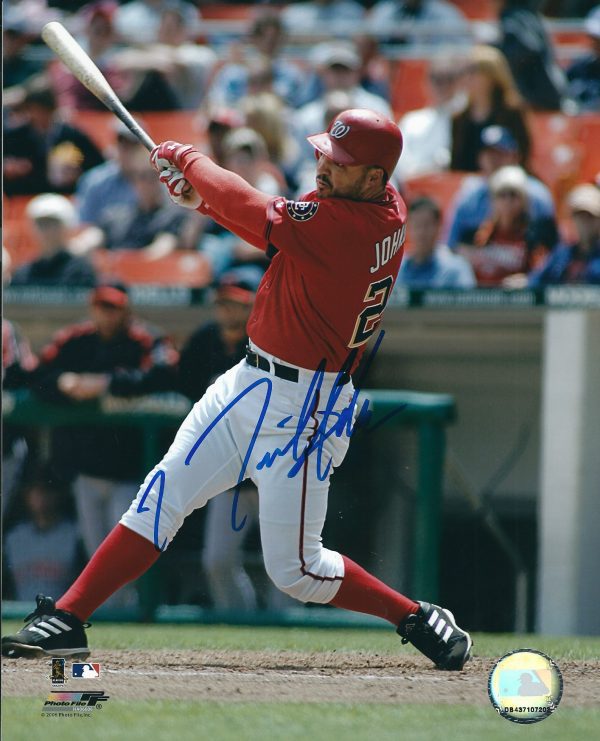 Autographed NICK JOHNSON 8X10 Washington Nationals Photo