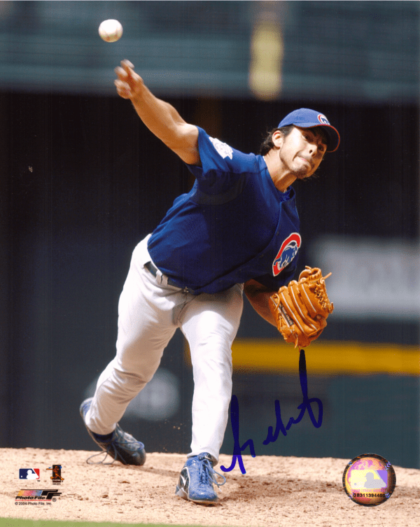 AUTOGRAPHED SERGIO MITRE 8x10 Chicago Cubs Photo