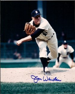 AUTOGRAPHED  photo JON WARDEN Detroit Tigers