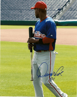 AUTOGRAPHED  DEWAYNE WISE photo  Philadelphia Phillies