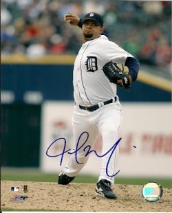 AUTOGRAPHED  photo JOEL ZUMAYA  Detroit Tigers