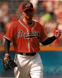 AUTOGRAPHED  photo MIKE GONZALEZ Atlanta Braves