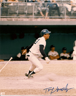 AUTOGRAPHED photo TONY GONZALEZ Atlanta Braves