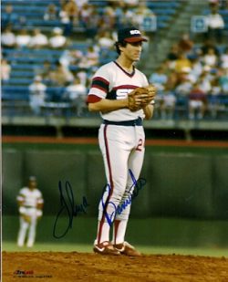 AUTOGRAPHED FLOYD BANNISTER 8X10 Chicago White Sox Photo