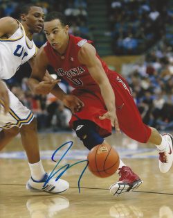 Autographed Jerryd Bayless Arizona Wildcats 8x10 Photo