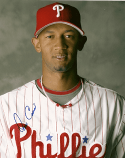 AUTOGRAPHED  photo OZZIE CHAVEZ Philadelphia Phillies