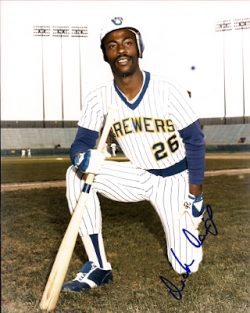 AUTOGRAPHED  photo DICK  DAVIS Milwaukee Brewers