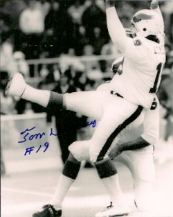 Autographed TOM DEMPSEY 8X10  Photo - Philadelphia Eagles