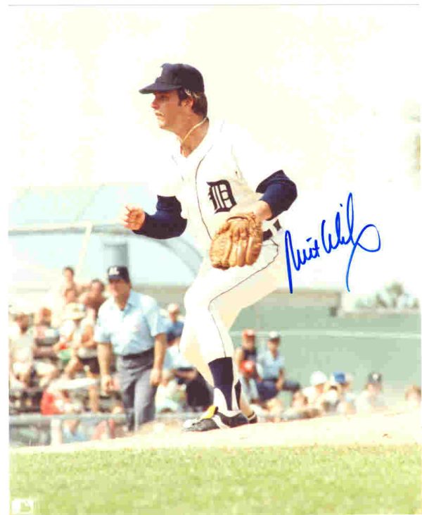 AUTOGRAPHED MILT WILCOX 8x10 Detroit Tigers Photo