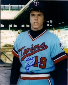 AUTOGRAPHED ROGER ERICKSON - Minnesota Twins photo - Main Line Autographs