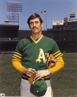 Autographed ROLLIE FINGERS 8x10 Oakland A's Photo