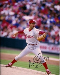 AUTOGRAPHED  MIKE GRACE 8x10 Philadelphia Phillies Photo