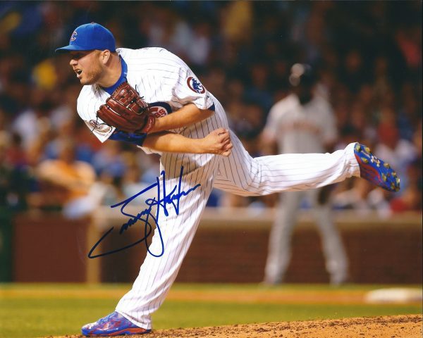AUTOGRAPHED TOMMY HUNTER 8X10 Chicago Cubs Photo